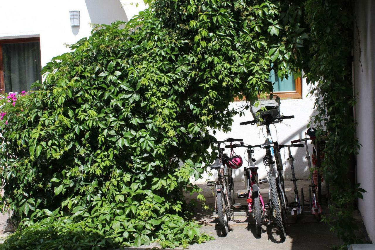 Apart Raich Prutz Exteriör bild
